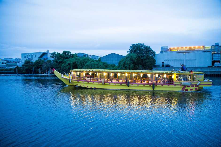 もんじゃ焼き屋形船